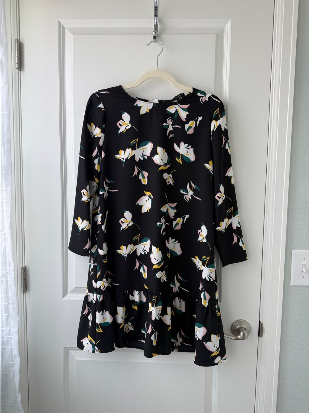 Halogen Black Floral Ruffle-Hem Casual Dress